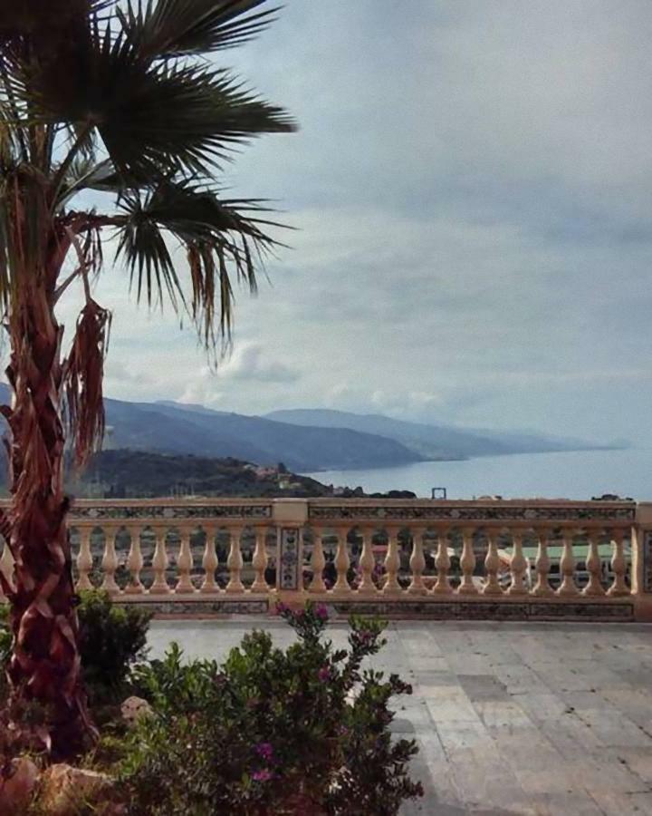 Casa Vacanze Camastra Santo Stefano di Camastra Zewnętrze zdjęcie